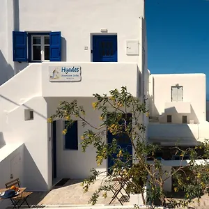 https://hyades.hotels-in-mykonosisland.net